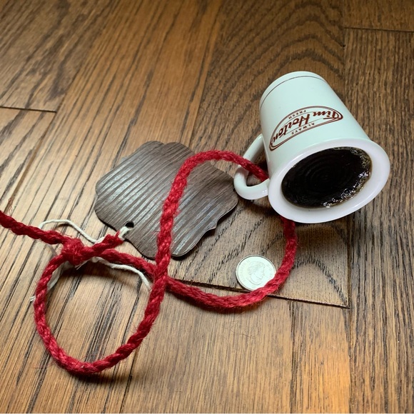 Miniature Tim Horton cup o coffee figurine - Picture 3 of 6